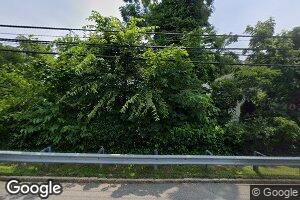 99 Kings Point Rd, Great Neck, NY 11024