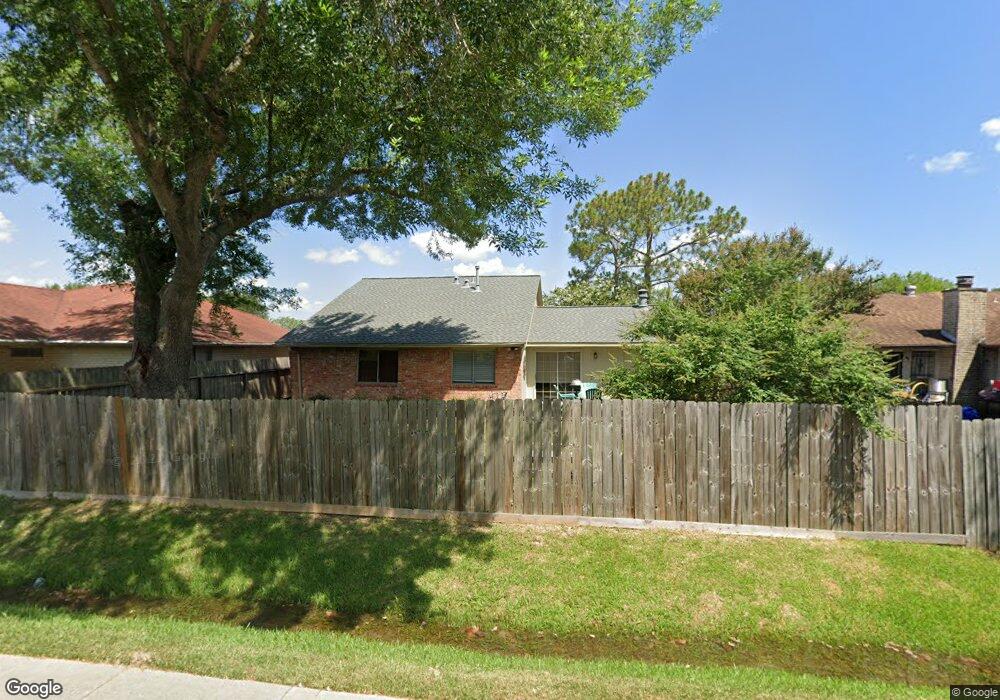 9534 Kingspass St, Houston, TX 77075 - photo 1