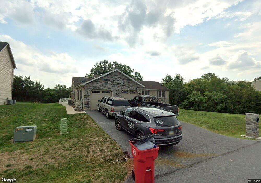 9412 Lindale Ave, Greencastle, PA 17225 - photo 1