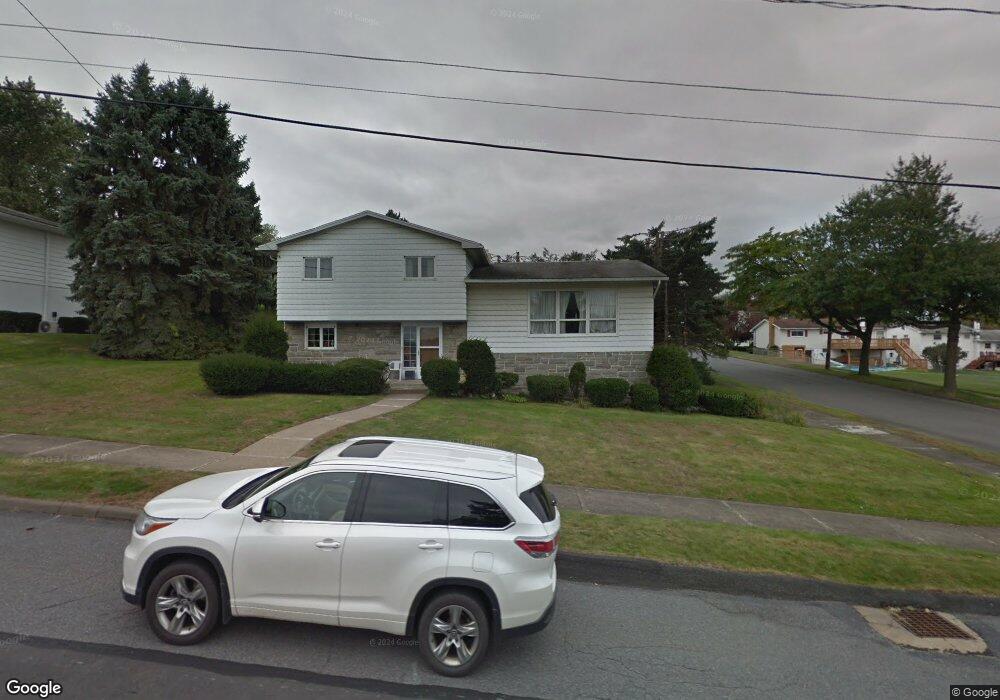 510 Marjorie Dr, Dunmore, PA 18512 - photo 1