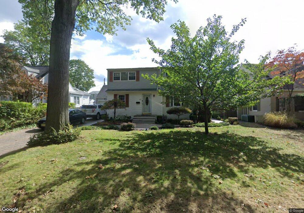 63 Parkview Dr, Union, NJ 07083 - photo 1