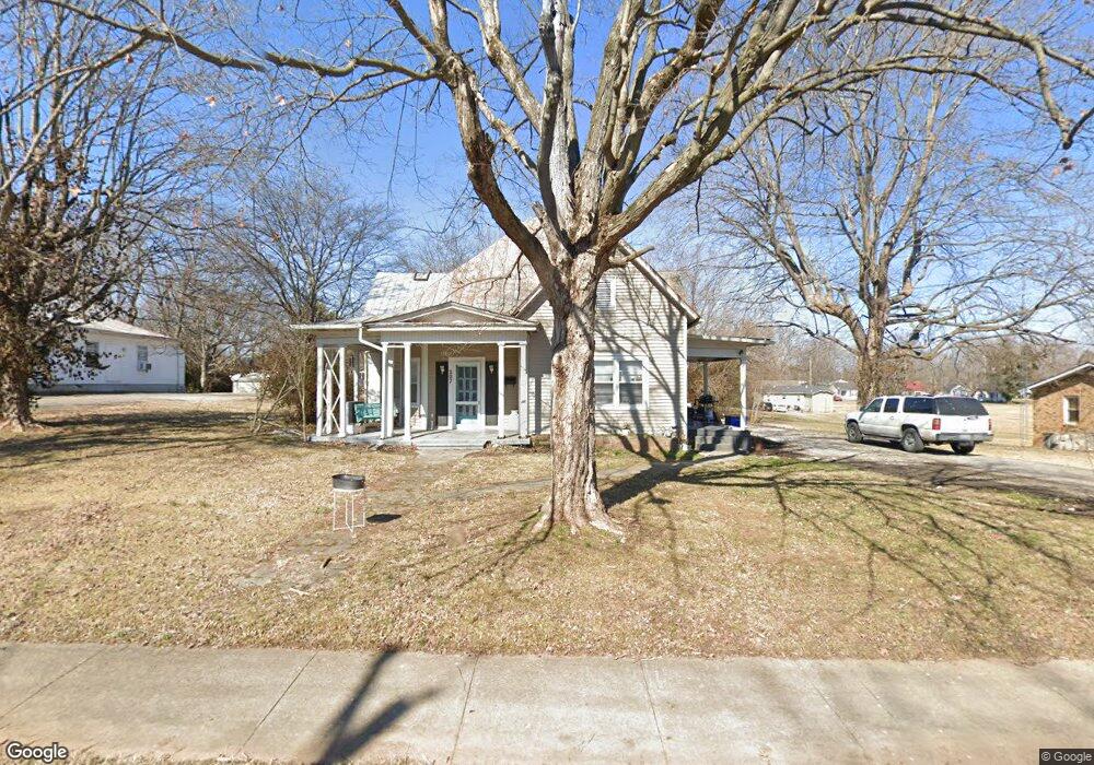 507 E Cedar St, Franklin, KY 42134 - photo 1