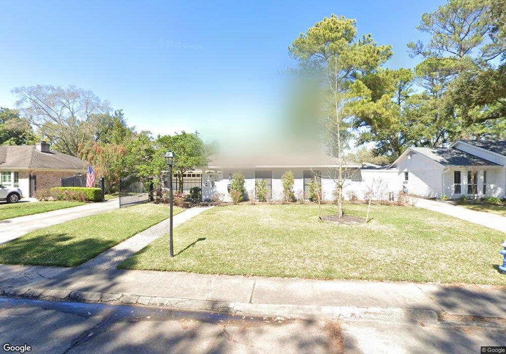10022 Doliver Dr, Houston, TX 77042 - photo 1