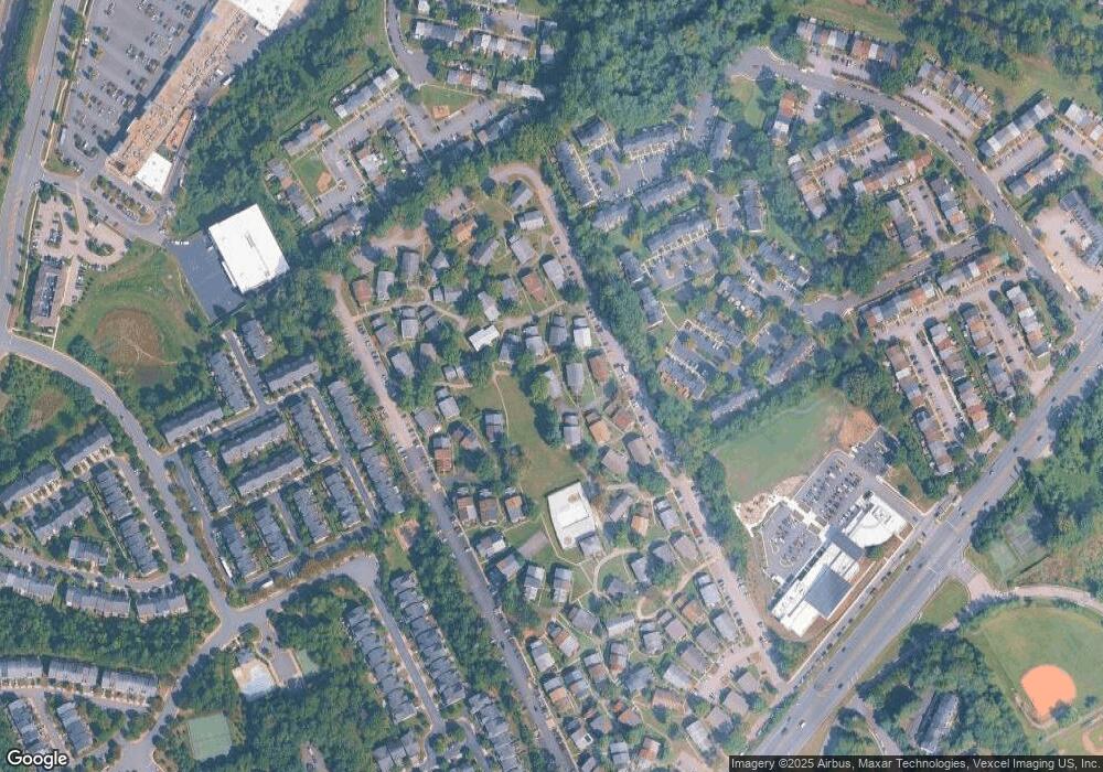 9633 Hagel Cir unit 27, Lorton, VA 22079 - photo 1