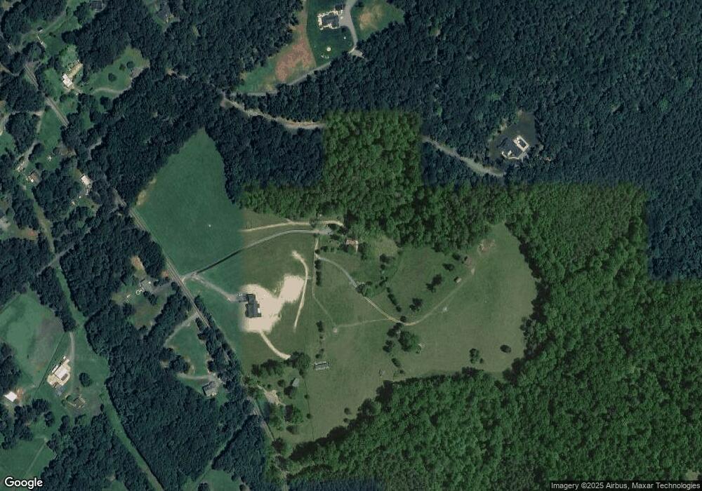 7617 Leeds Manor Rd, Marshall, VA 20115 - photo 1