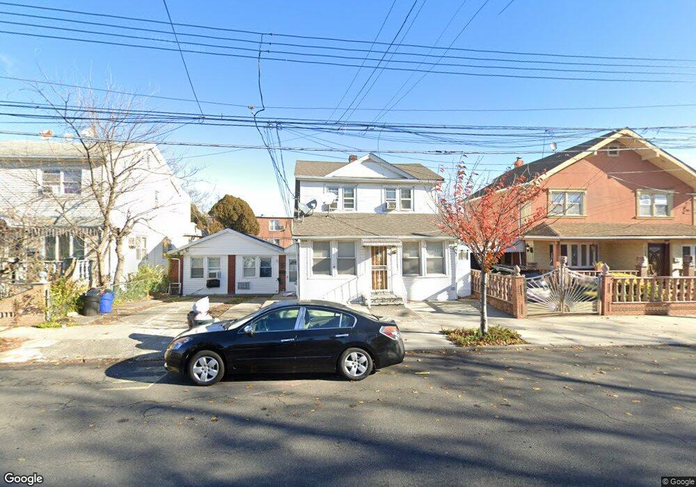 1525 E 98th St, Brooklyn, NY 11236 - photo 1