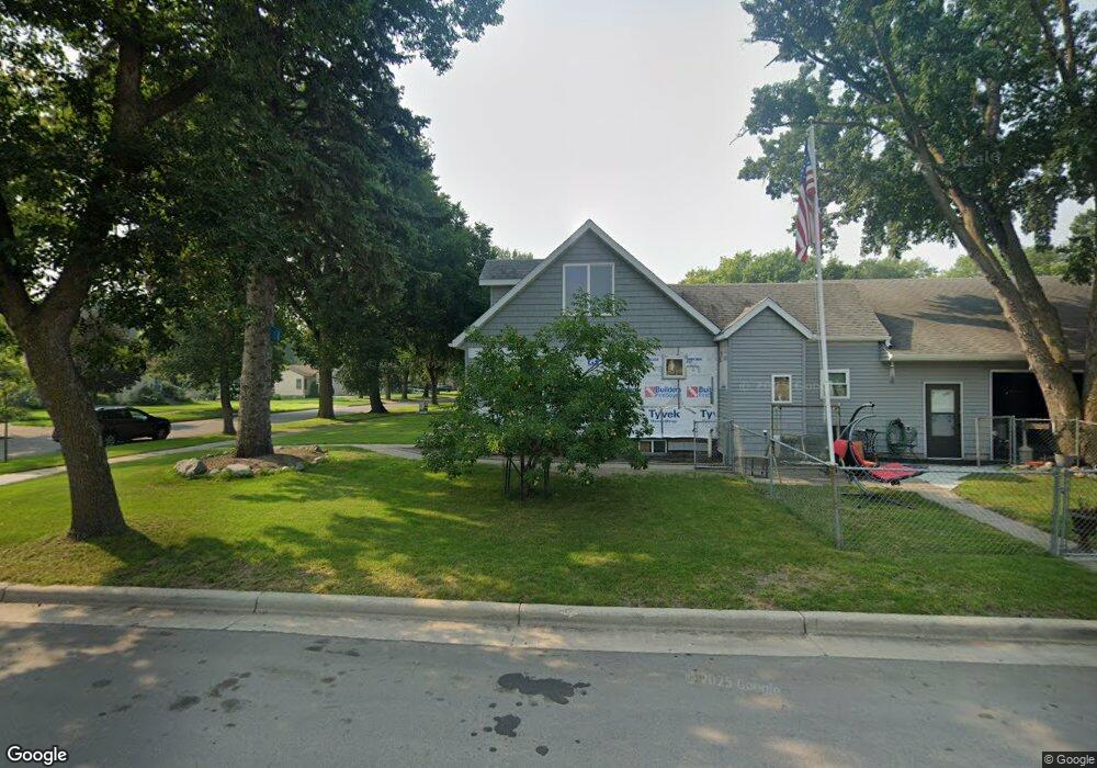 1634 3rd St N, Fargo, ND 58102 - photo 1