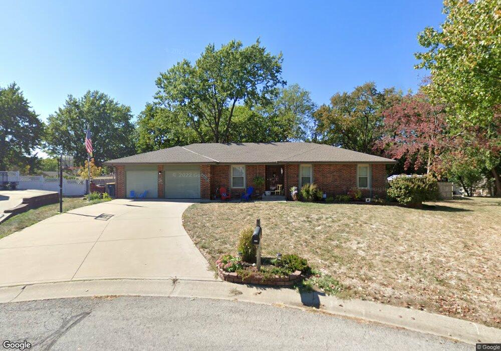 6630 Parkhill St, Shawnee, KS 66216 - photo 1