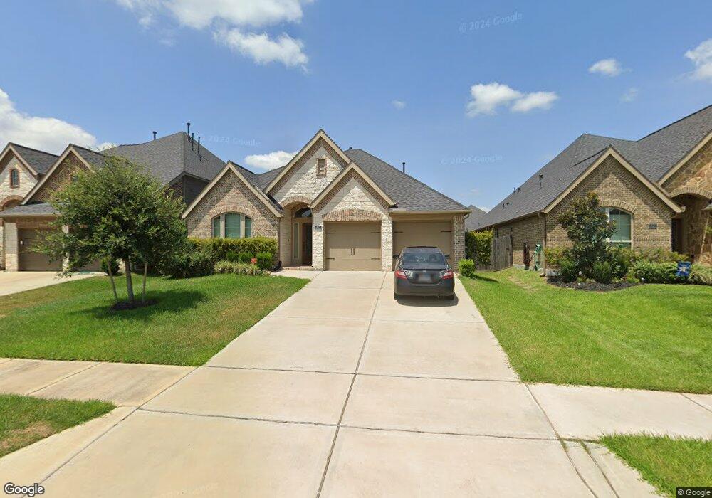 1823 Majestic Falls Ln, Richmond, TX 77469 - photo 1