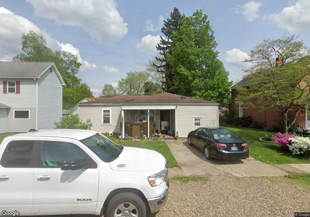 330 N 11th St, Coshocton, OH 43812 - photo 1