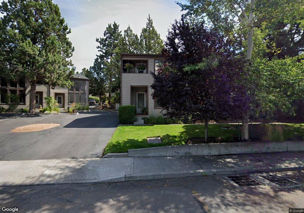 2114 NW Harriman St, Bend, OR 97703 - photo 1