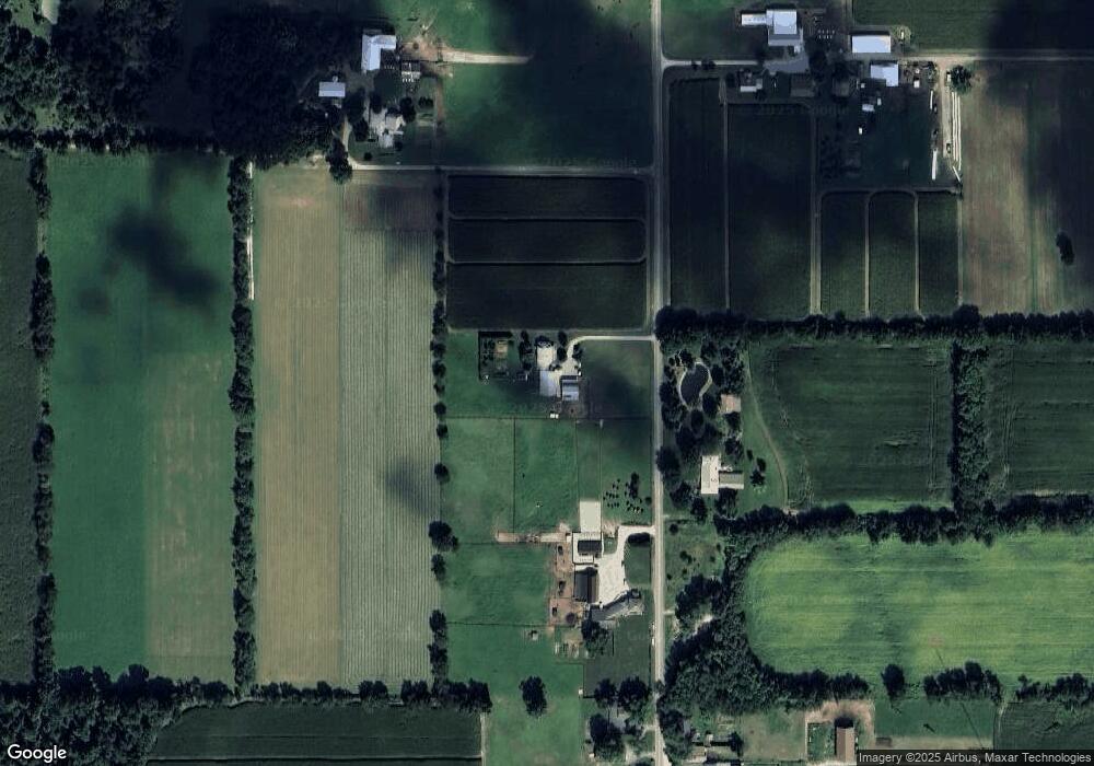 1833 Beech Rd, Nappanee, IN 46550 - photo 1