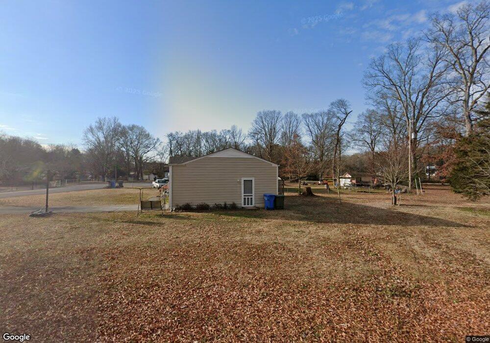 1111 Cranbrook Dr, Hixson, TN 37343 - photo 1