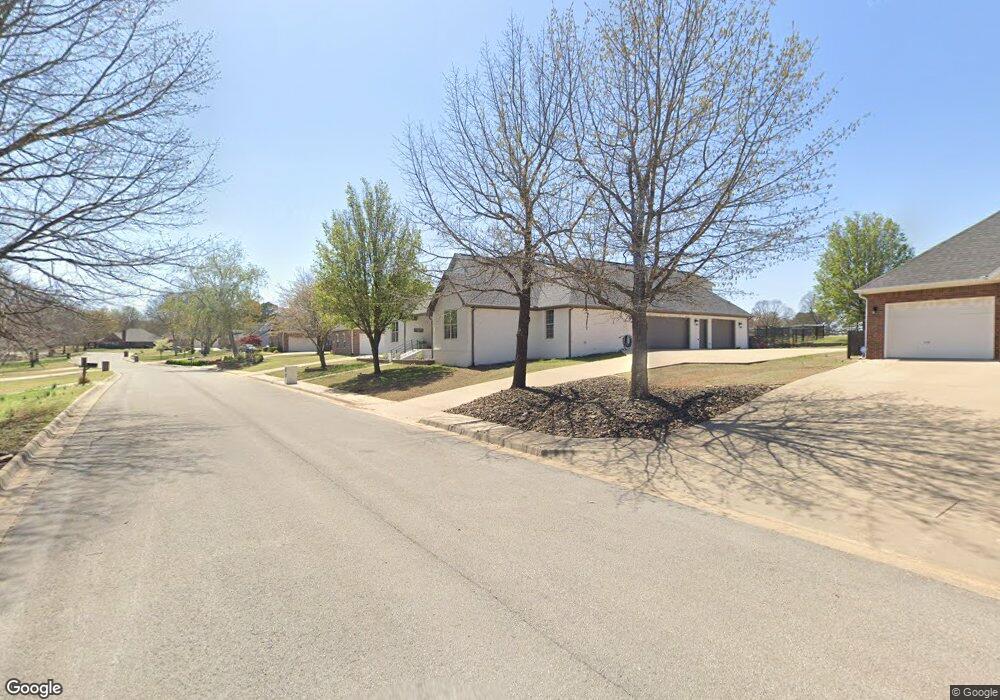 2519 S College Dr, Fayetteville, AR 72701 - photo 1