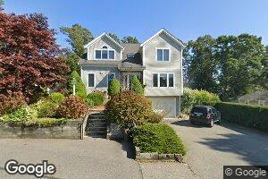 24 Bluff Ave, Mashpee, MA 02649