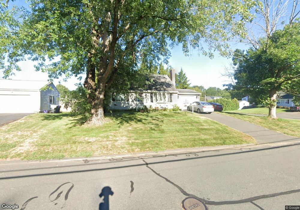 2 Quaker Ln, Enfield, CT 06082 - photo 1