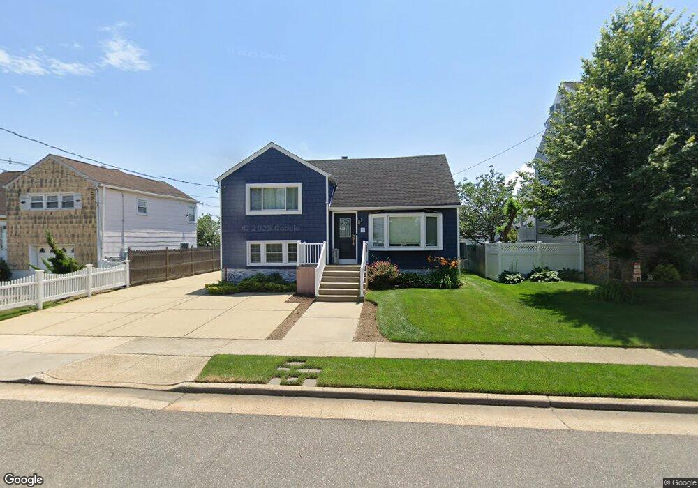 91 Martha St, Freeport, NY 11520 - photo 1