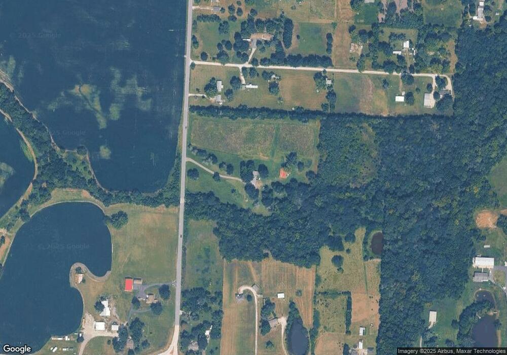 207 N Prairie Ln, Raymore, MO 64083 - photo 1