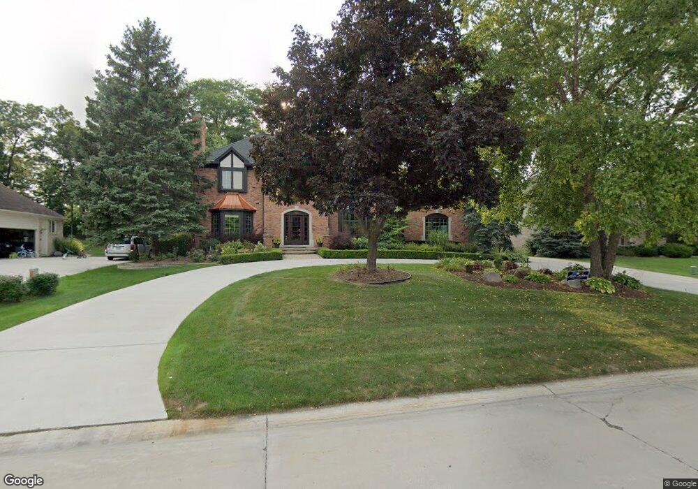3093 Woodcreek Way, Bloomfield Hills, MI 48304 - photo 1