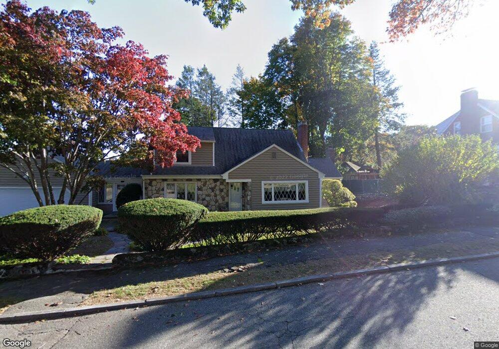 8 Fox Rd, Wakefield, MA 01880 - photo 1