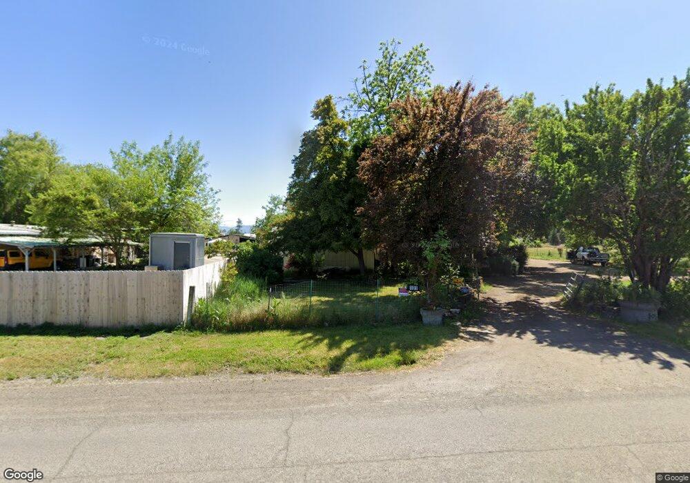 101 W Gregory Rd, Central Point, OR 97502 - photo 1