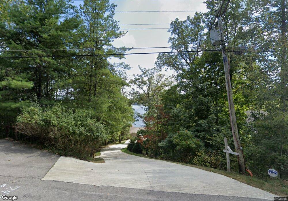 11401 W Grandview Dr, Columbus, IN 47201 - photo 1