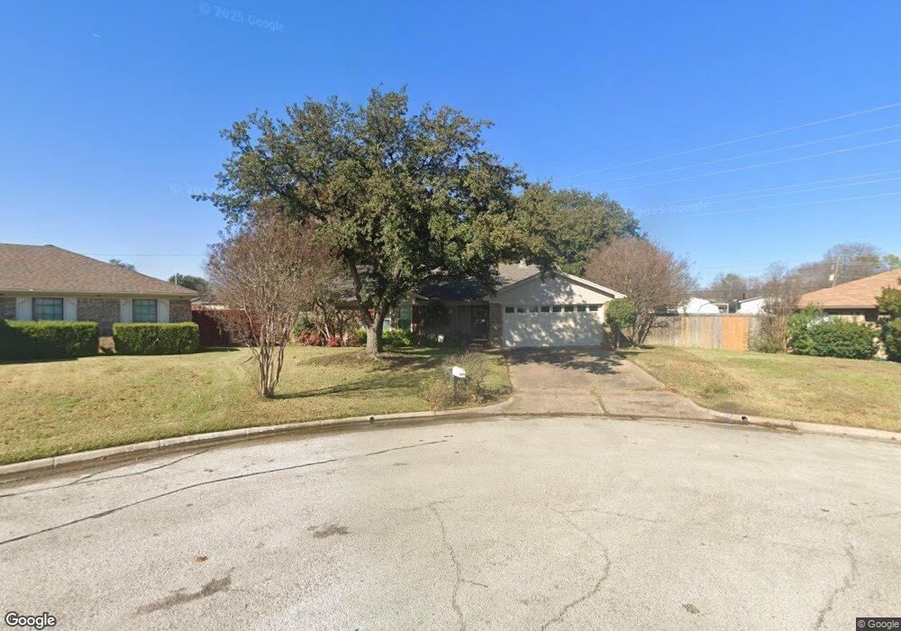 5805 Shamrock Ct, North Richland Hills, TX 76180 - photo 1