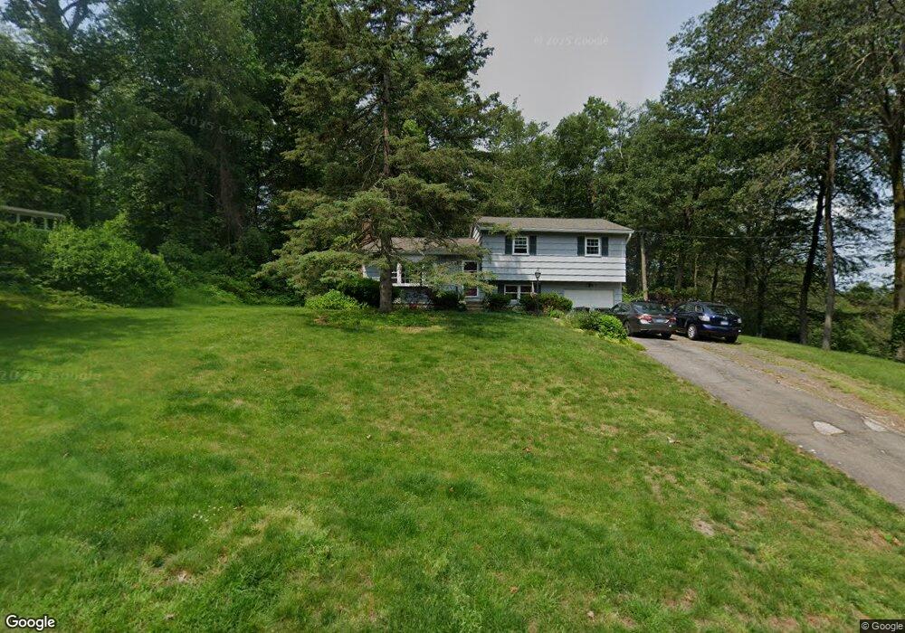 50 Dart Hill Rd, Milford, CT 06461 - photo 1