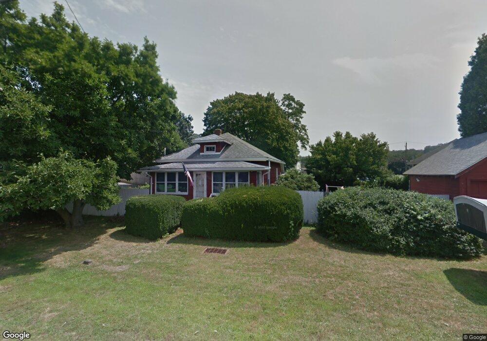 926 Foxon Rd, East Haven, CT 06513 - photo 1