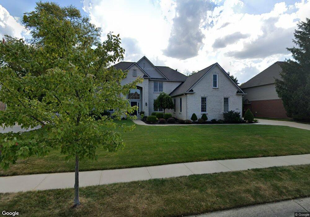 10885 Fairwoods Dr, Fishers, IN 46037 - photo 1