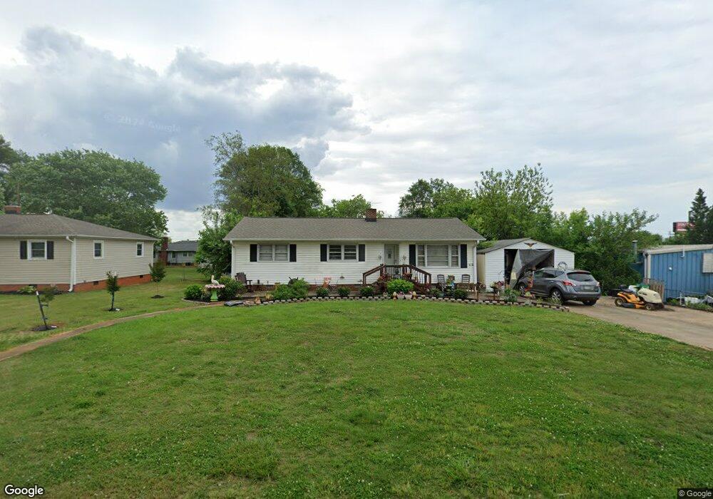 112 Swain Ave, Boiling Springs, SC 29316 - photo 1