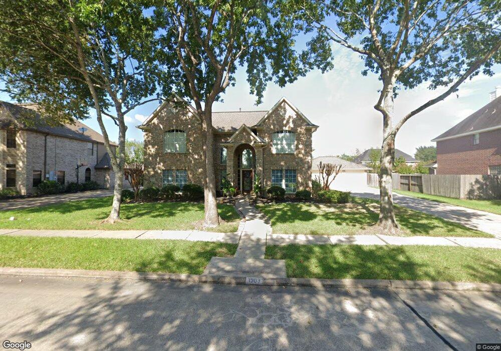 1903 Pebble Ln, Friendswood, TX 77546 - photo 1