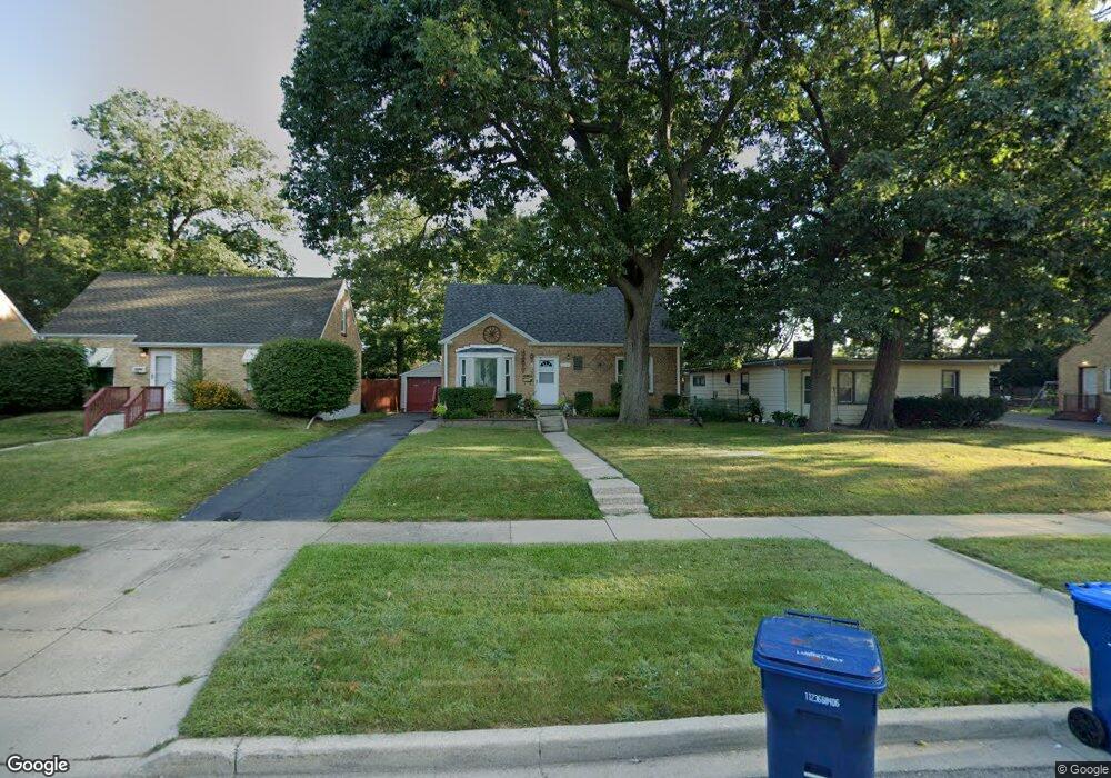 2304 W Crescent Ave, Waukegan, IL 60085 - photo 1