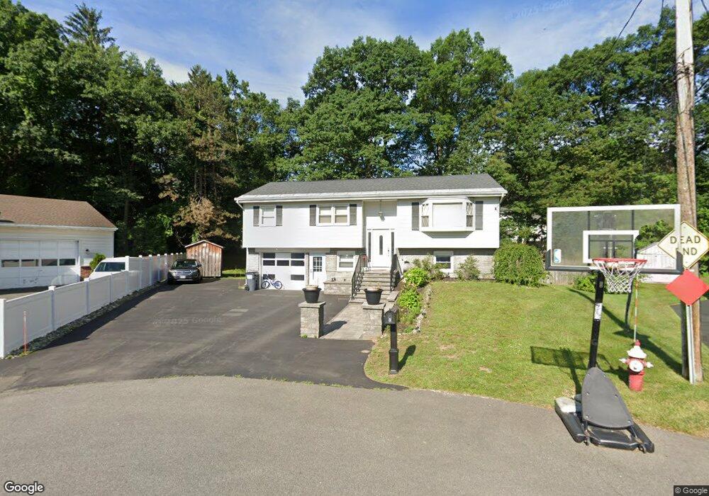 6 Cindy Lee Ct, Latham, NY 12110 - photo 1