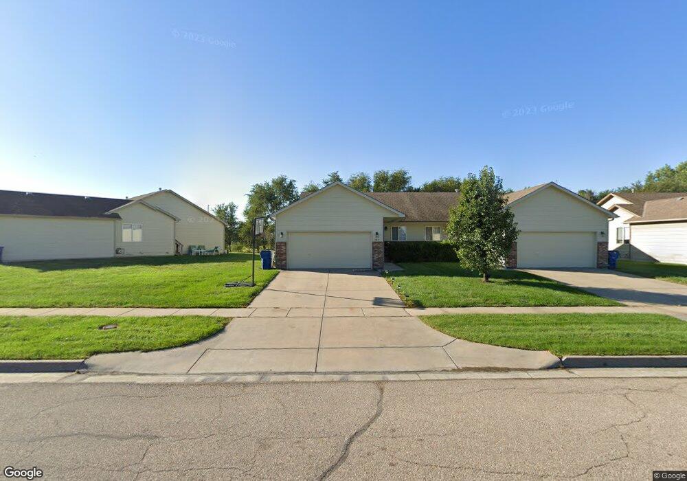 3817 N Pepper Ridge St, Wichita, KS 67205 - photo 1