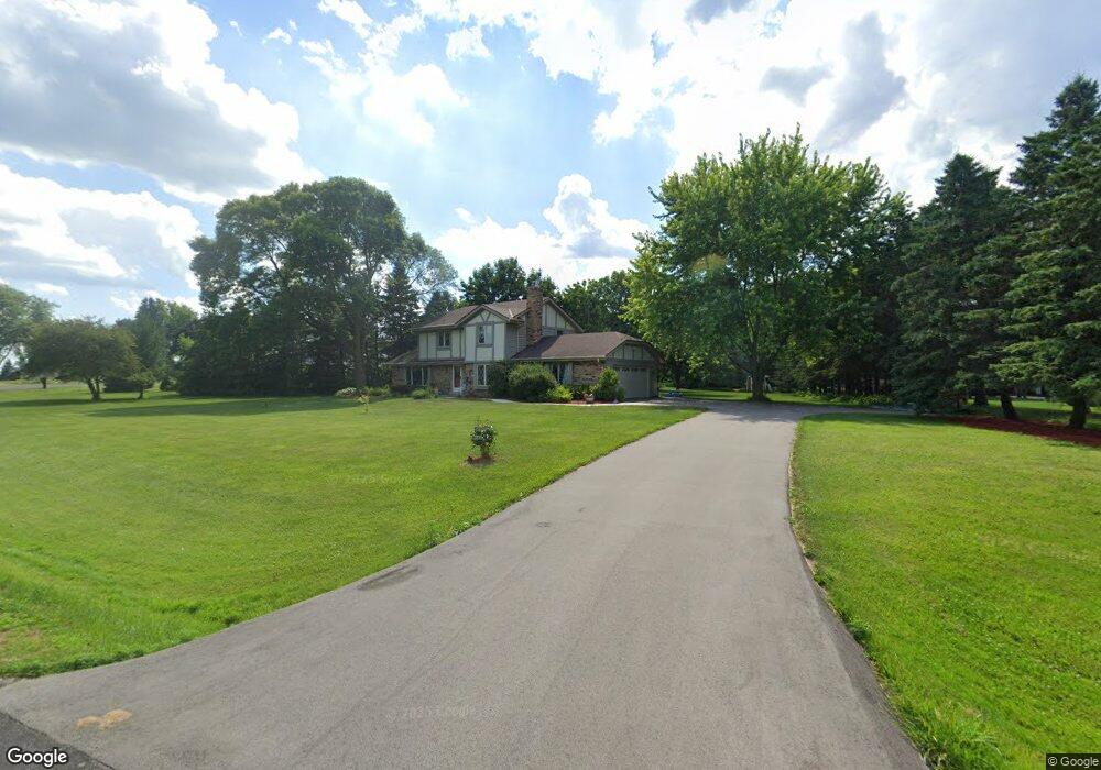 W263N5837 Mount Du Lac Dr, Sussex, WI 53089 - photo 1