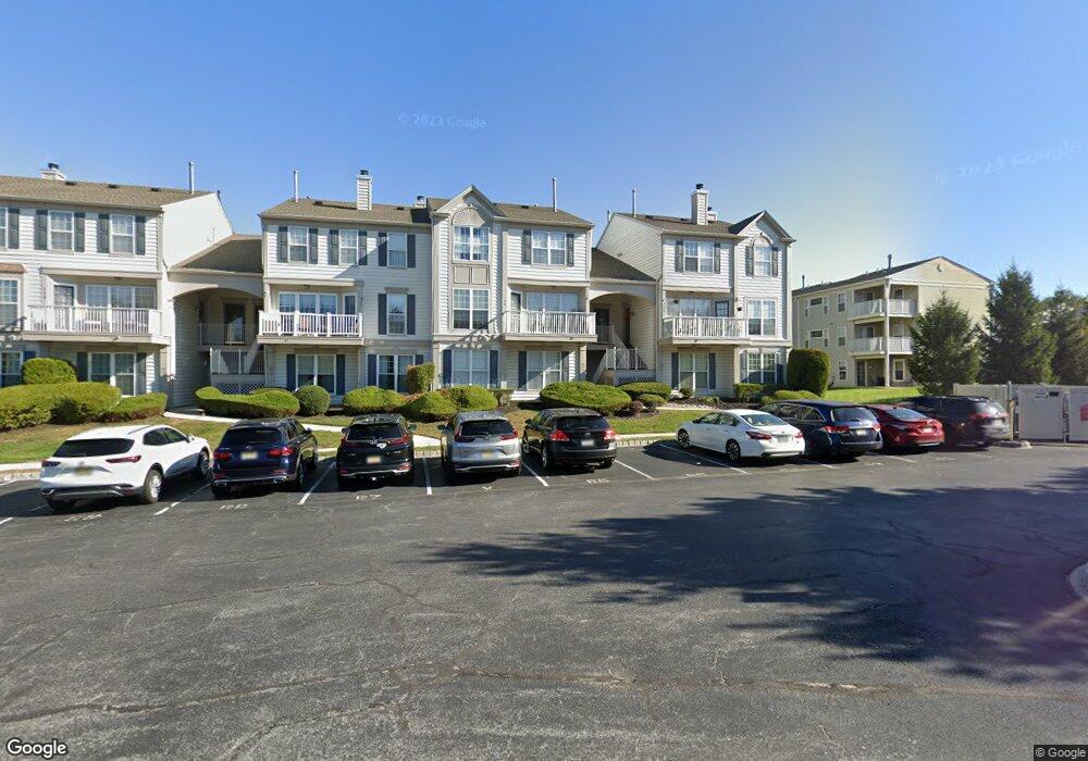 140 Rosebay Ct unit 140, Delran, NJ 08075 - photo 1