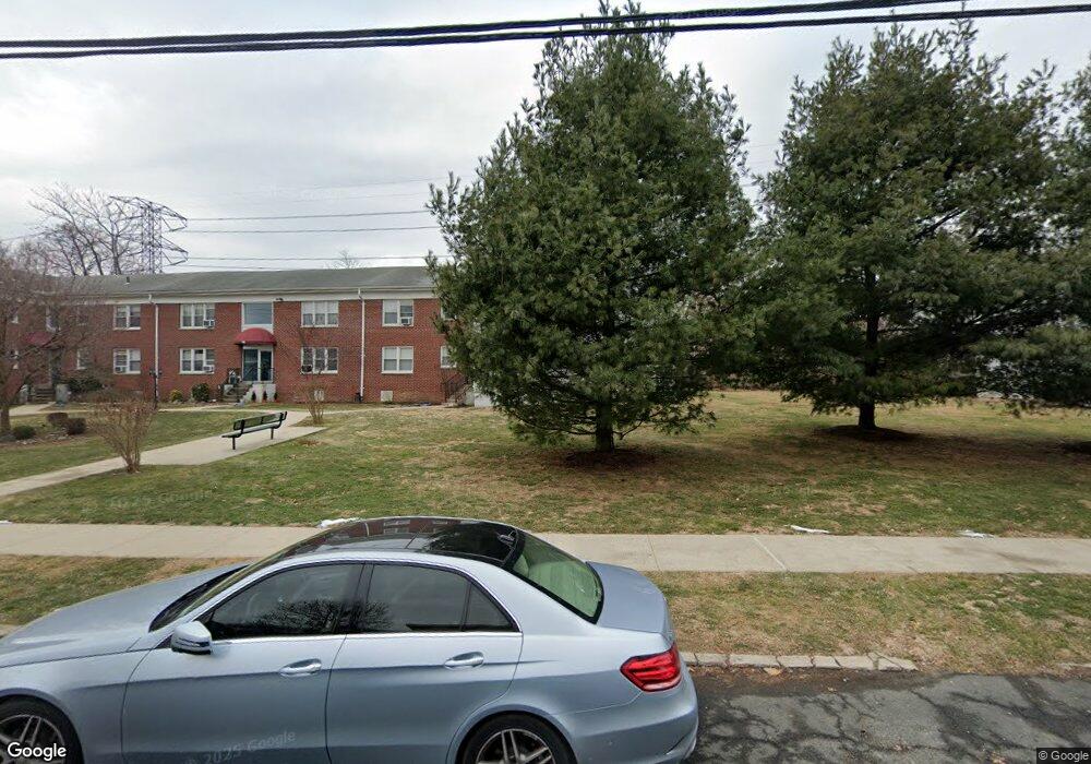 32 Winchester Ave unit 2B, Yonkers, NY 10710 - photo 1