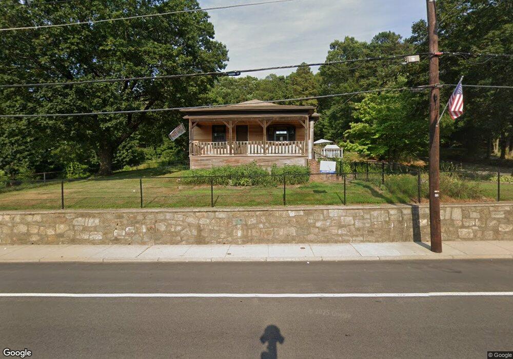 1718 Mendon Rd, Woonsocket, RI 02895 - photo 1