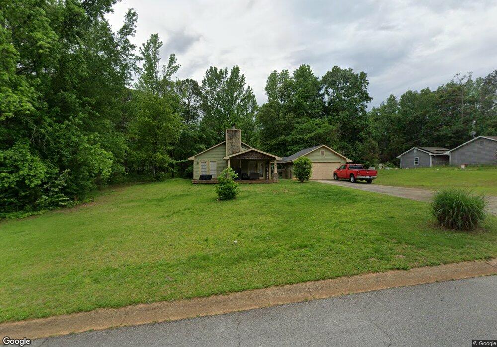 147 Cypress Cir, Carrollton, GA 30116 - photo 1