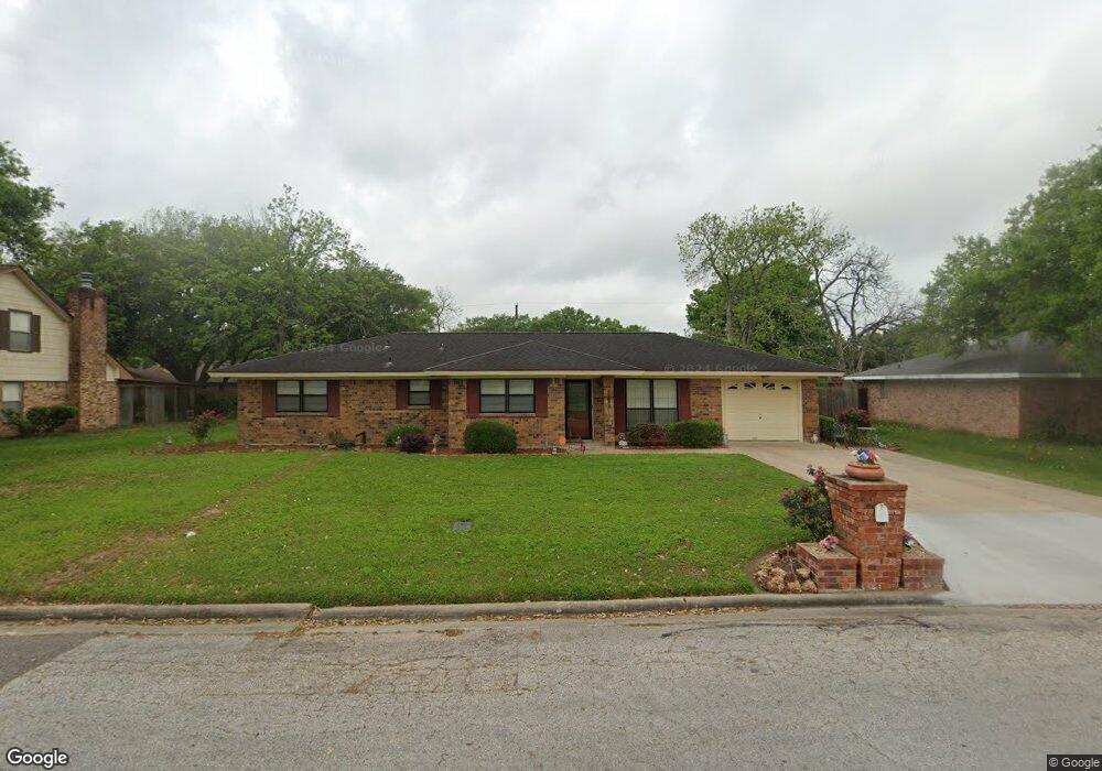 3418 Walnut Dr, Bay City, TX 77414 - photo 1