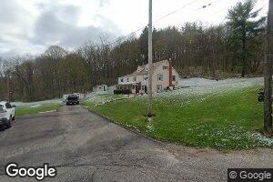 10 Ewing St, Oakdale, PA 15071