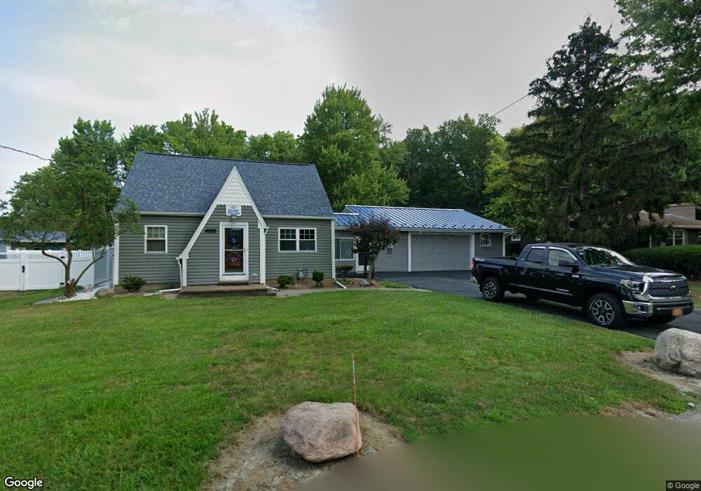 132 Greenwood Cir, North Tonawanda, NY 14120 - photo 1