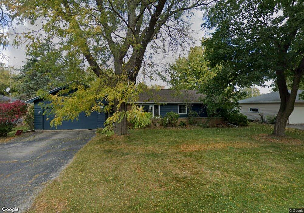 3328 W 1st Ave, Appleton, WI 54914 - photo 1
