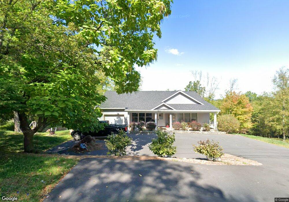 156 Stroudsmoor Rd, Stroudsburg, PA 18360 - photo 1