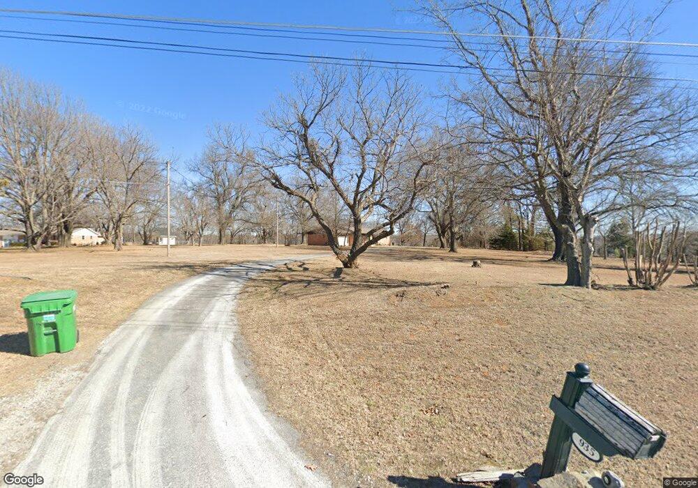 935 Laury Ln, Sapulpa, OK 74066 - photo 1