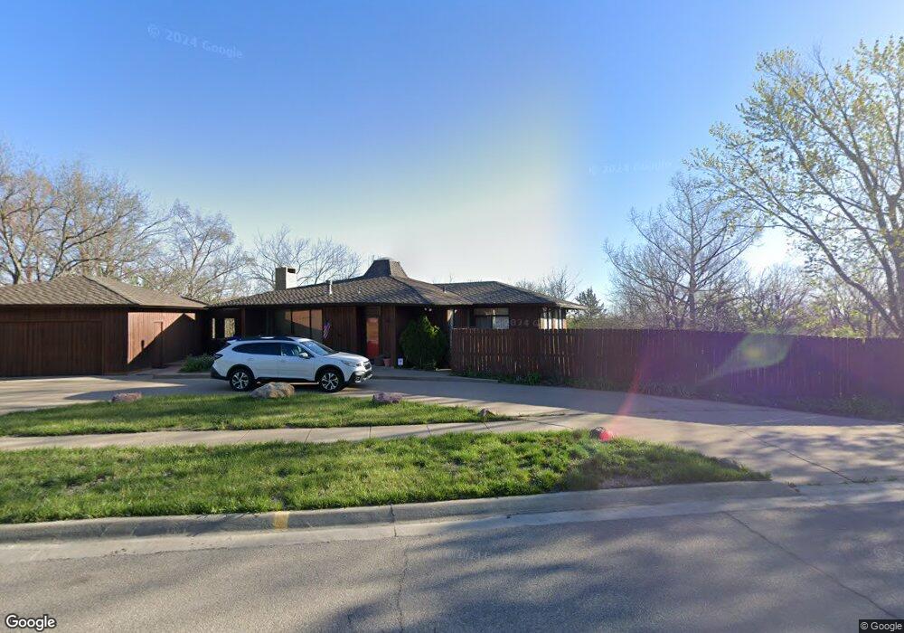 3472 SW Skyline Pkwy, Topeka, KS 66614 - photo 1
