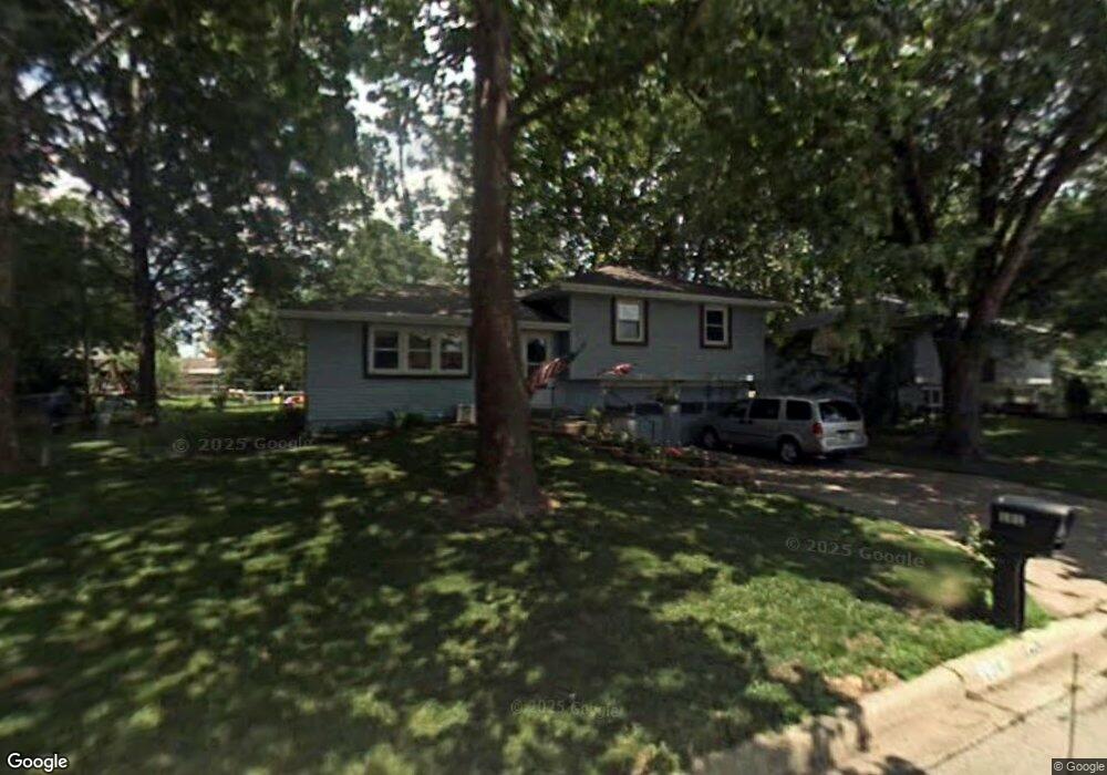 121 Meadow Ln, Lansing, KS 66043 - photo 1