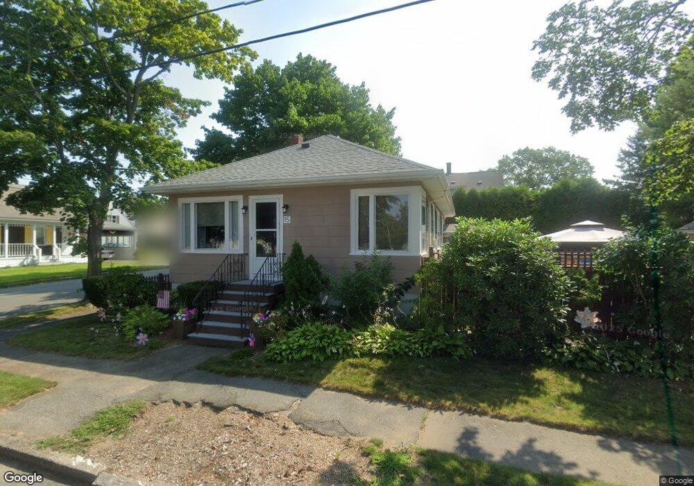 15 Newton St, Fairhaven, MA 02719 - photo 1