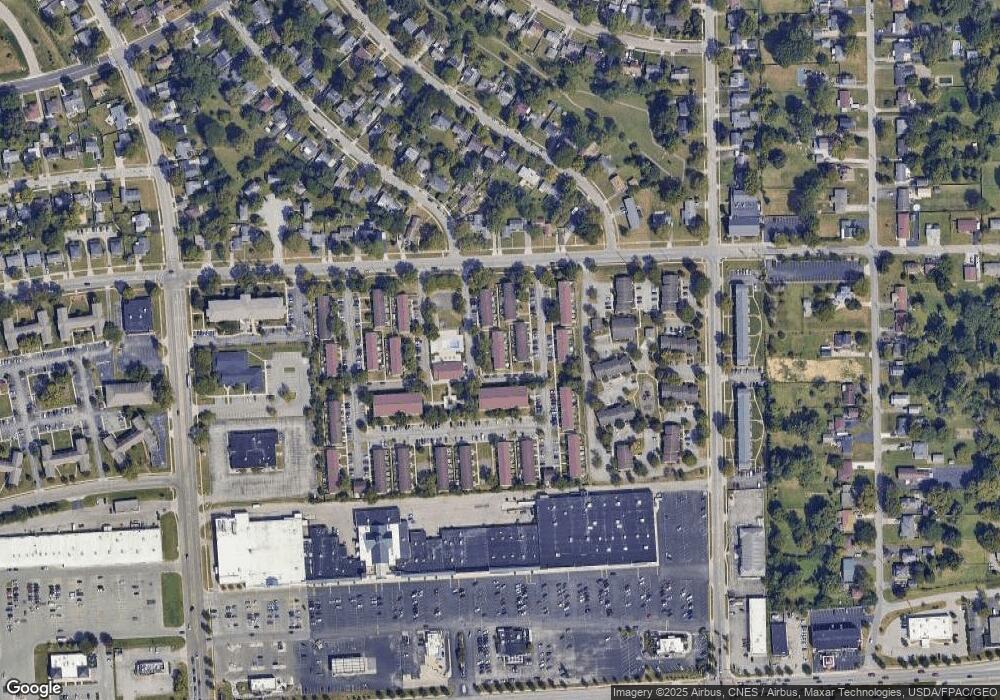 128 Beacon Run E unit C, Columbus, OH 43228 - photo 1